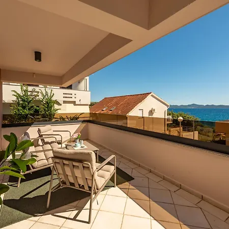 Casa Almaris With Seaview Kožino