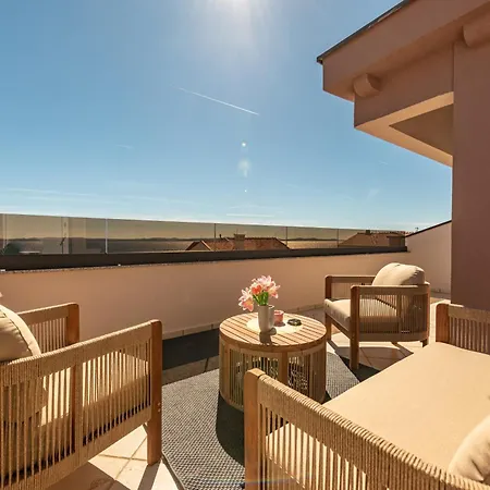 Casa Almaris With Seaview Kožino